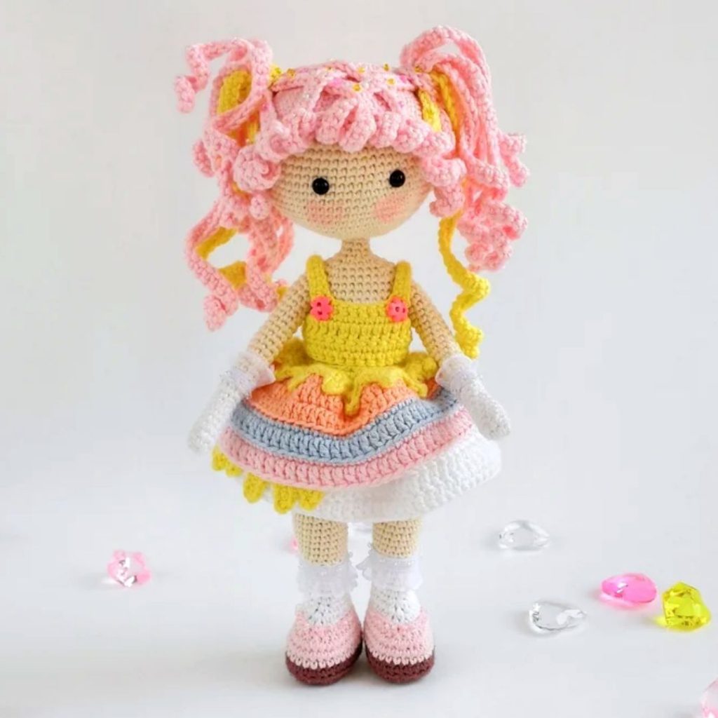 100 - Boneca Candy de Croche - Amigurumi