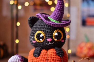 111 - Halloween Amigurumi Gatinho - Gato de Crochê