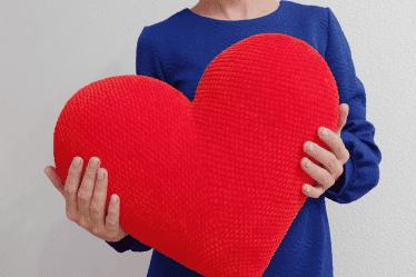 180 - Amigurumi Almofada Coração Grande - Receita de Crochê Passo a Passo 1 (1)