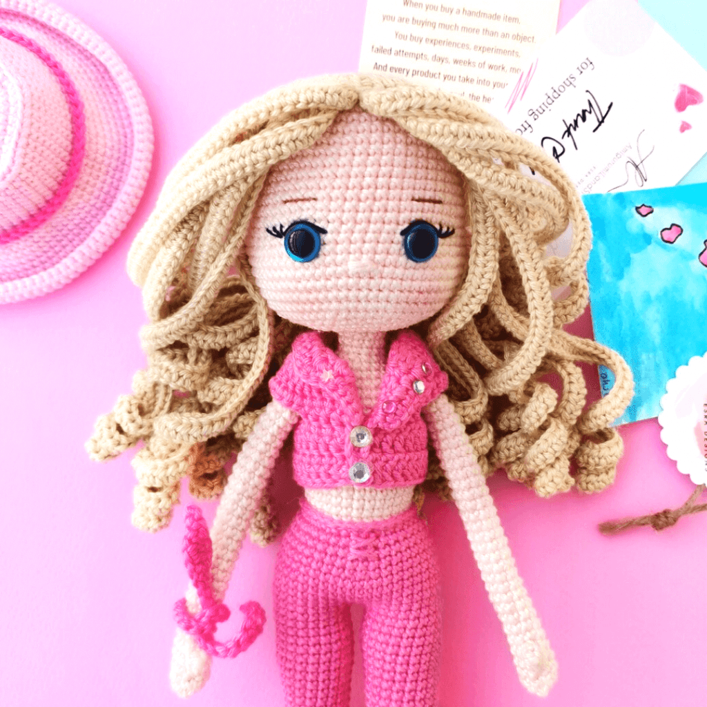 Barbie amigurumi, Crochê