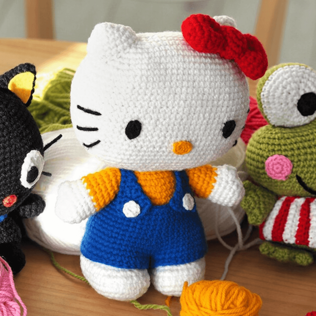 183 - Hello Kitty Amigurumi - Receita de Crochê Passo a Passo 2 (1)