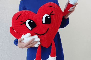199 - Dia dos Namorados amigurumi - Coração de Crochê - Receita de Crochê Passo a Passo Iniciante 3 (1)