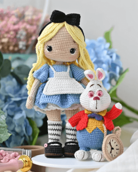 218 - Alice no país das maravilhas amigurumi - Receita Passo a Passo - Croche - 2 (1)